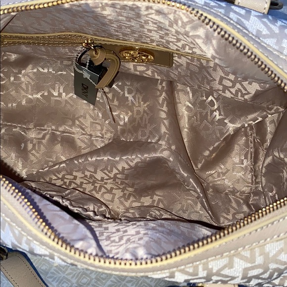 DKNY Purse - Picture 2 of 4